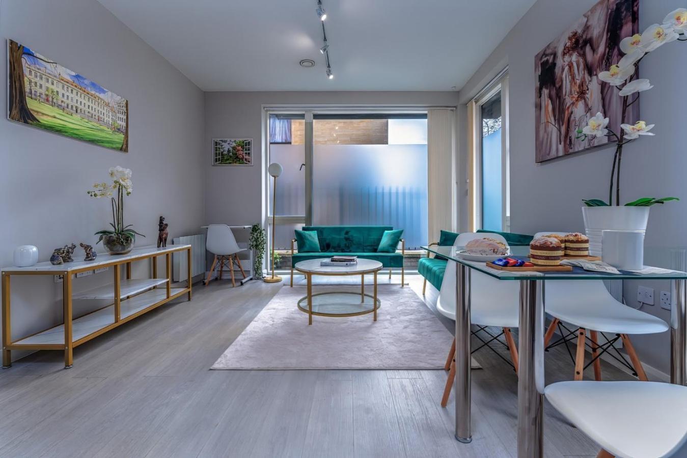Modern Serviced Apartment: Short Walk To Center Apartamento Bristol